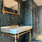 Апартаменты The Lotus Flower Stylish Renovated In *