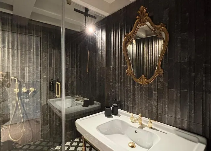 The Lotus Flower Stylish Renovated In 公寓 *