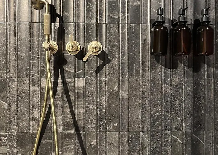 The Lotus Flower Stylish Renovated In 公寓 *